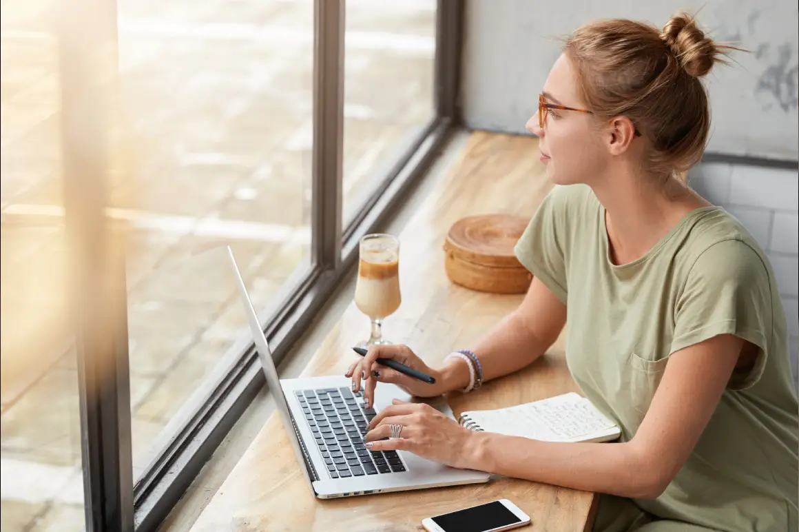 woman glasses laptop