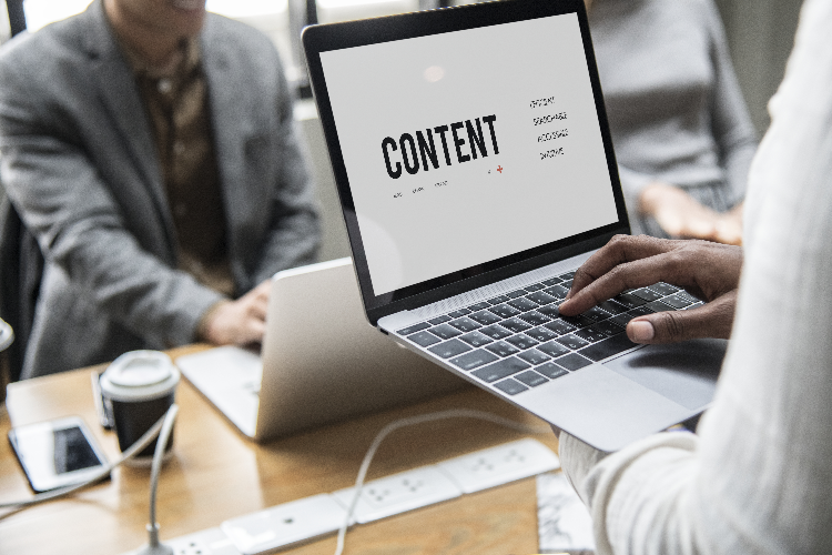 content laptop