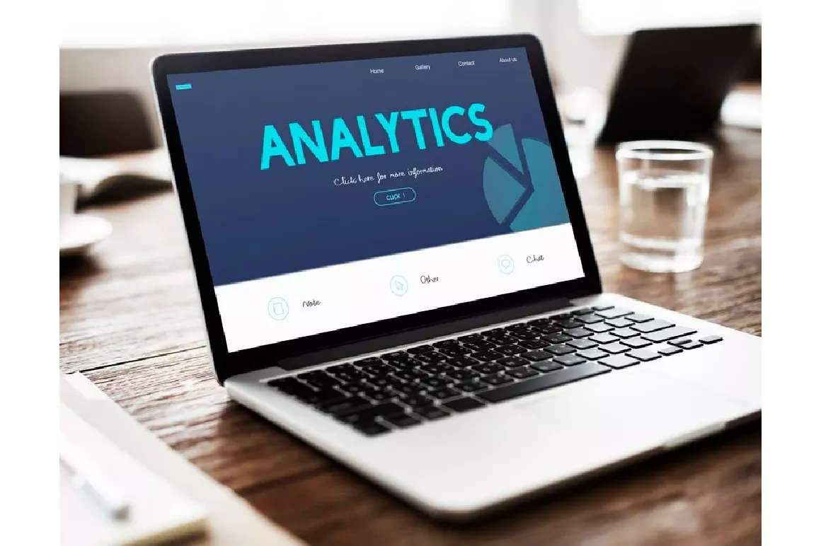οθόνη υπολογιστή analytics